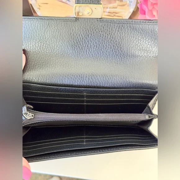 Gucci Black Pebbled Leather Wallet - Picture 9 of 13